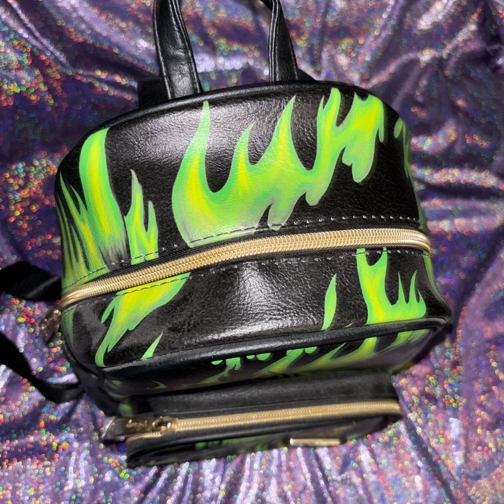 Malificent Backpack & Wallet - Picture 7 of 16